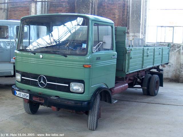 MB-LP-808-gruen-190605-02.jpg - Mercedes-Benz LP 808