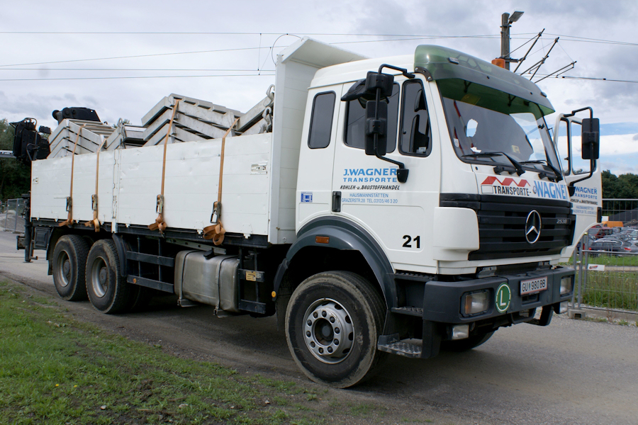 MB-SK-II-2538-Wagner-Vorechovsky-091010-02.jpg - Mercedes-Benz SK 2538Jaroslav Vorechovsky