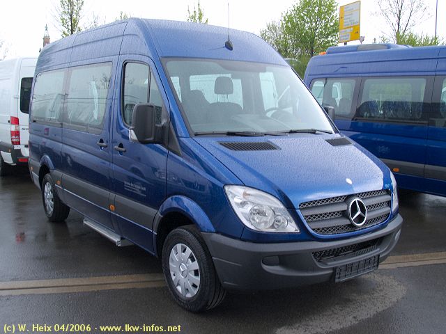 MB-Sprinter-II-blau-300604-05.jpg - Mercedes-Benz Sprinter CDI