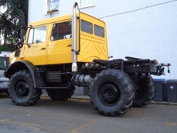 MB-Unimog-U-5000-gelb-Schimana-180706-02