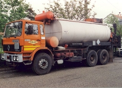 Renault-G-230-Colas-Thiele-030305-01-F