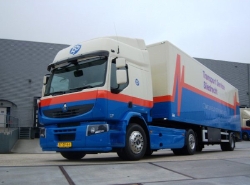 Renault-Premium-Distribution-320-ADijkers-010111-01