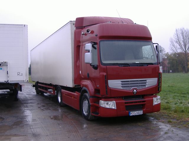 Renault-Premium-Route-rot-Rolf-201005-02.jpg - Renault Premium RouteMario Rolf