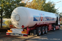 Renault-Premium-Route-450-Adler-251011-02