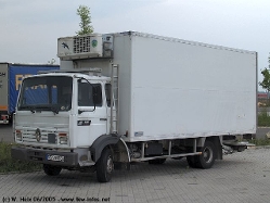 Renault-S-140-weiss-1206050-01-2