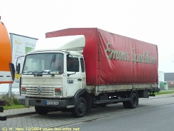Renault-S-150-Emons-141204-1