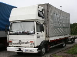 Renault-S-160-weiss-Reck-051107-01