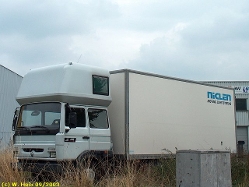 Renault-S-250-Koffer-weiss