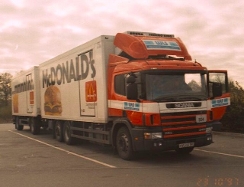 Scania-114-G-340-KUEKOHZ-McDonalds-Koster-070204-1