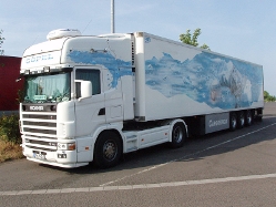 Scania-164-L-580-Goepel-Holz-240807-01