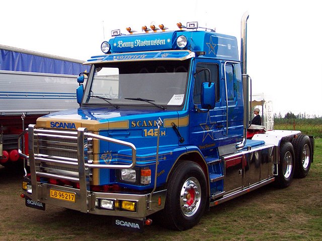 Scania-142-H-Hauber-SZM-3a-blau-(Jensen).jpg - Scania 142 HSteen Jensen