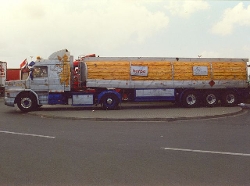 Scania-143-Auhuber-alt-Thiele-050305-01