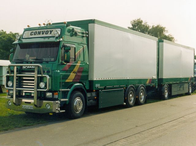 Scania-143-M-500-Convoy-Hensing-101205-01.jpg - Scania 143 M 500Jens Hensing