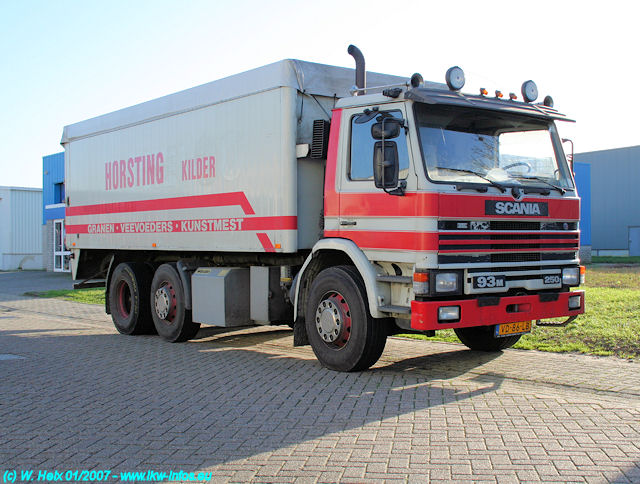 Scania-93-M-250-rot-140107-03-NL.jpg - Scania 93 M 250
