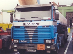 Scania-93-M-blau-weiss-Thiele-050305-01