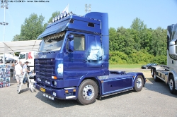 Scania-143-M-420-blau-020810-01