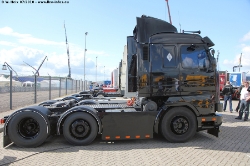 Scania-143-M-450-schwarz-020810-03