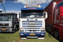 Scania-143-M-450-weiss-020810-01