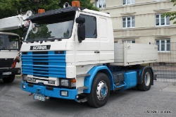 Scania-143-M-450-weiss-blau-Kleinrensing-201010-01