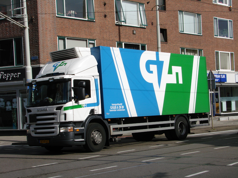 Scania-P-230-weiss-Weddy-141108-01.jpg - Scania P 230Clemens Weddy