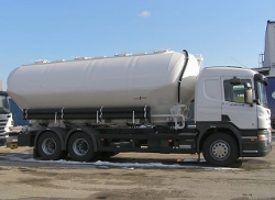 Scania-P-380-weiss-Hlavac-230306-02