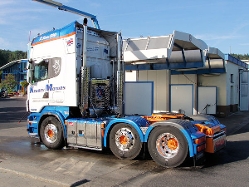 Scania-R-580-Kerbey-Holz-080607-04