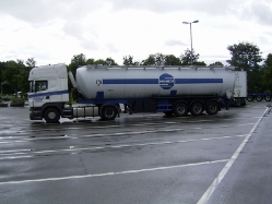 Scania-R-Schmidt-Sub-Hintermeyer-140311-01