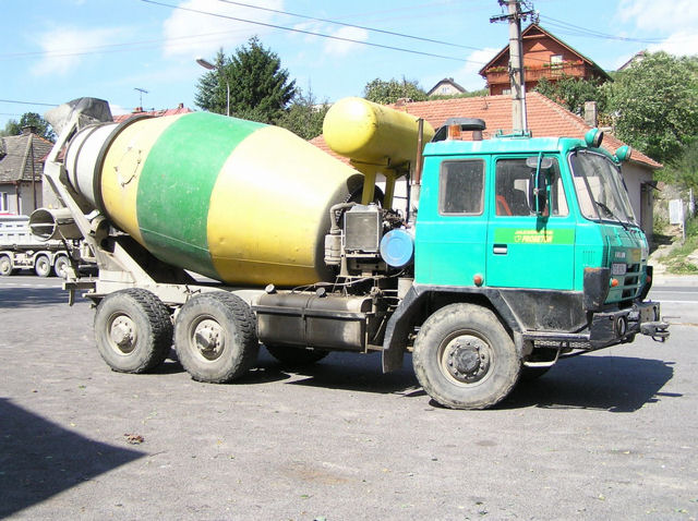 Tatra-T-815-6x6-VVN-Hlavac-270107-02.jpg - Tatra T 815