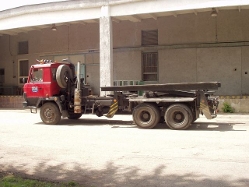 Tatra-T-815-6x6-rot-Hlavac-300505-02