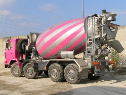 Tatra-T-815-rosa-Hlavac-171205-02