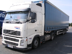 Volvo-FH-440-weiss-Fitjer-050507-01
