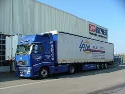 Volvo-FH-480-blau-Posern-140409-01