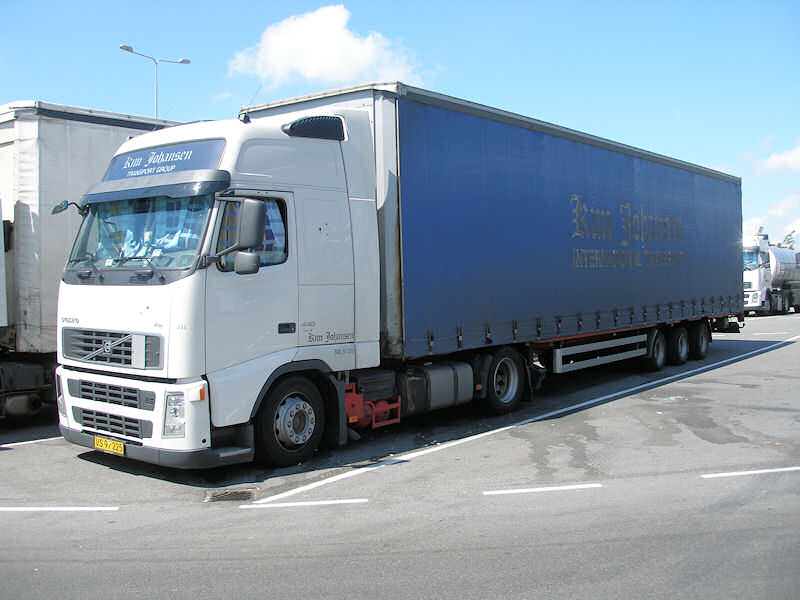 Volvo-FH-440-Kim-Johansen-Holz-030709-01.jpg - Volvo FH 440Frank Holz