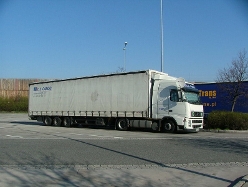 Volvo-FH-CS-Cargo-Posern-140409-01