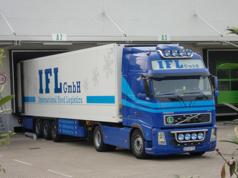 Volvo-FH-440-IFL-DS-270610-01.jpg - Volvo FH 440Trucker Jack
