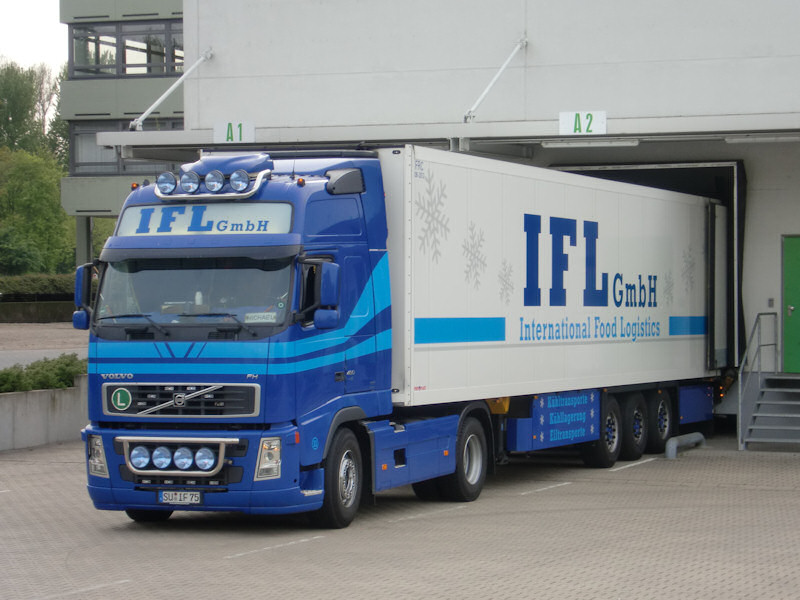 Volvo-FH-440-IFL-DS-270610-02.jpg - Volvo FH 440Trucker Jack