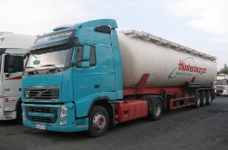 Volvo-FH-II-480-Hinterberger-Holz-100810-01