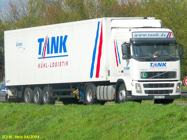 Volvo-FH12-420-KUEKOSZ-Tank-190404-1.jpg - Volvo FH12 420