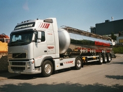 Volvo-FH12-420-CHRTASZ-Kempmann-(Uhl)