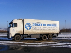 Volvo-FH12-420-Dewender-Posern-041208-01