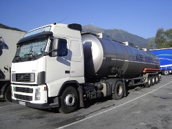 Volvo-FH12-420-Halasz-161007-01