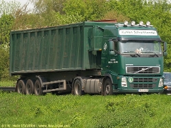 Volvo-FH12-420-Kuhlen-050506-01