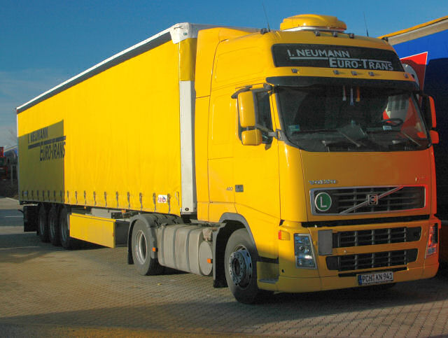 Volvo-FH12-420-Neumann-Schiffner-180806-01.jpg - Volvo FH12 420Carsten Schiffner