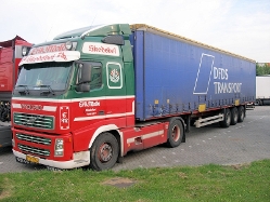 Volvo-FH12-420-Moldt-Holz-040608-01