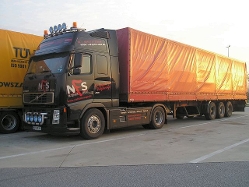 Volvo-FH12-460-NFS-Reck-240505-02