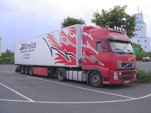 Volvo-FH12-500-Kreiss-Gleisenberg-110705-01.jpg - Volvo FH12 500A. Gleisenberg