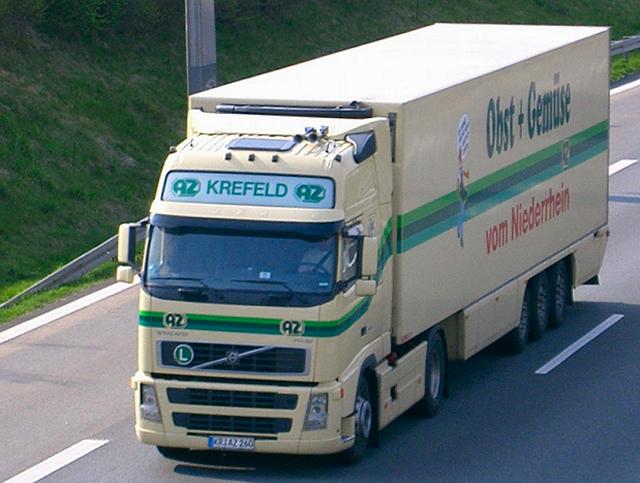 Volvo-FH12-AZ-Krefeld-Szy-180404-3.jpg - Volvo FH12Trucker Jack