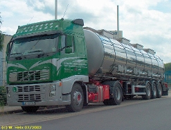 Volvo-FH12-460-TASZ-Renninger