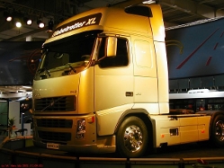 Volvo-FH12-480-GL-XL-champagner-vorne