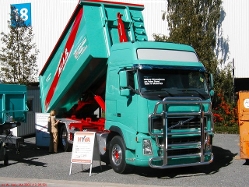Volvo-FH12-480-tuerkis